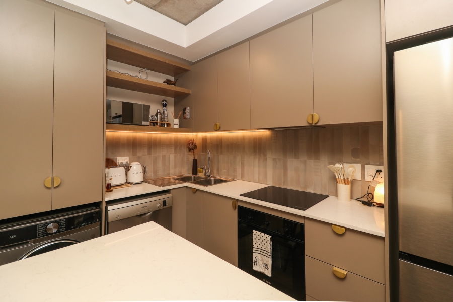 1 Bedroom Property for Sale in Sea Point Western Cape